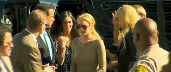 Judge Gives Lindsay Lohan 2 Weeks To Decide On Plea Deal