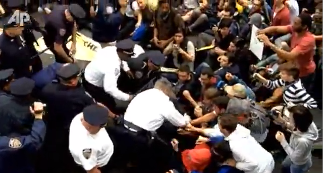 700 Occupy Wall Street Protesters Arrested On Brooklyn Bridge (VIDEO)